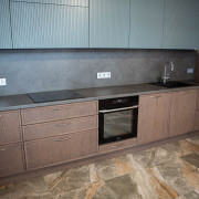 008-9046