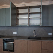 057-9095